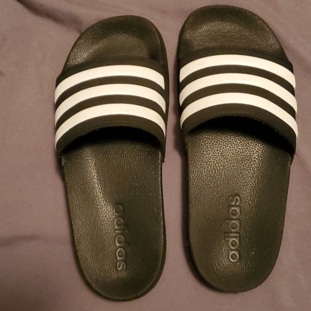 Boys Size 1 Adidas Slides